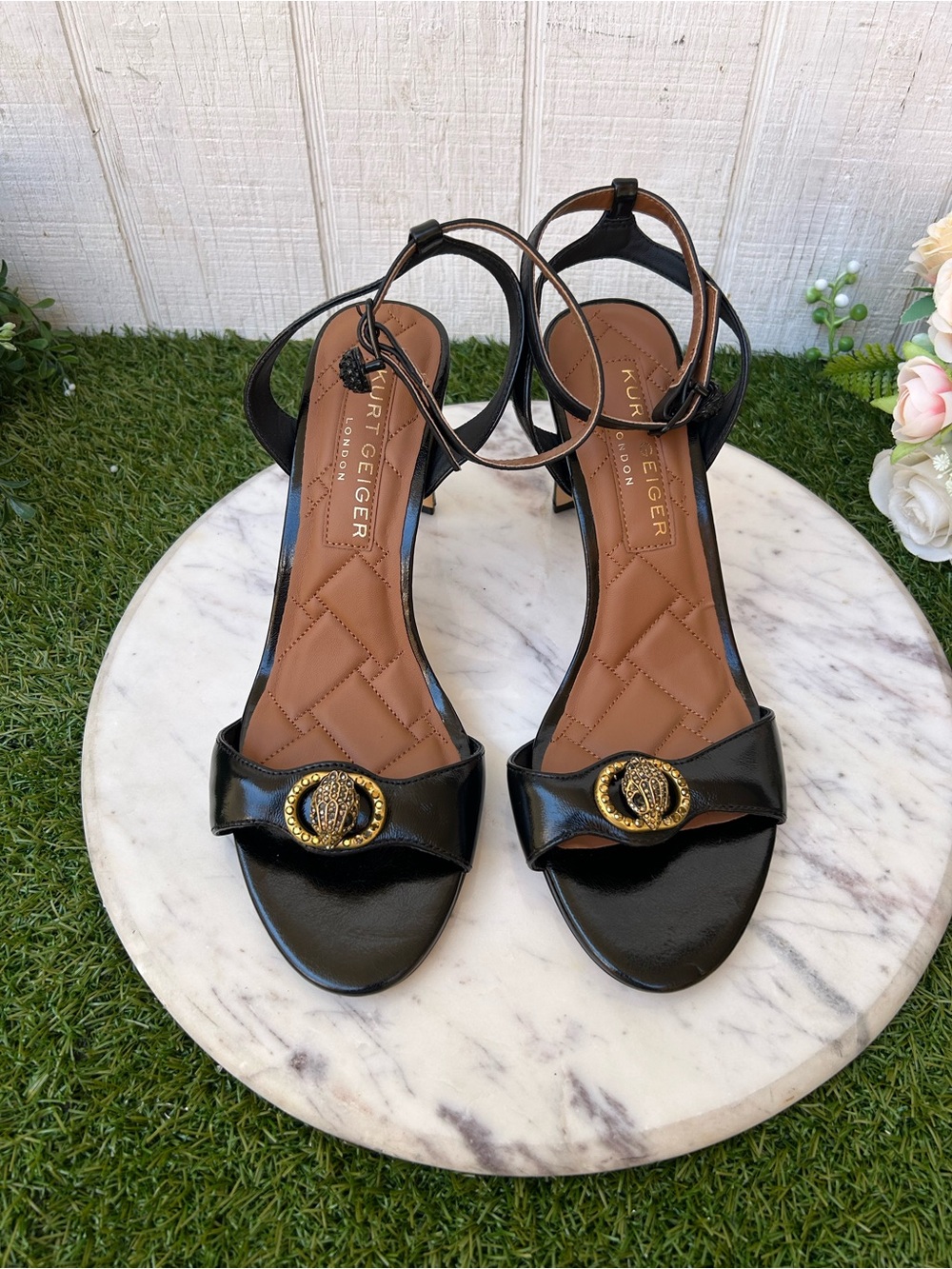 KURT GEIGER LONDON CHELSEA HEEL SANDAL black
$205 women size EUR 41 US 10 new